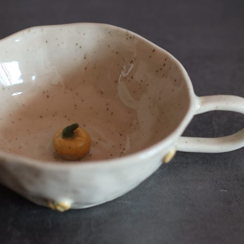 Tasse mit Kürbis